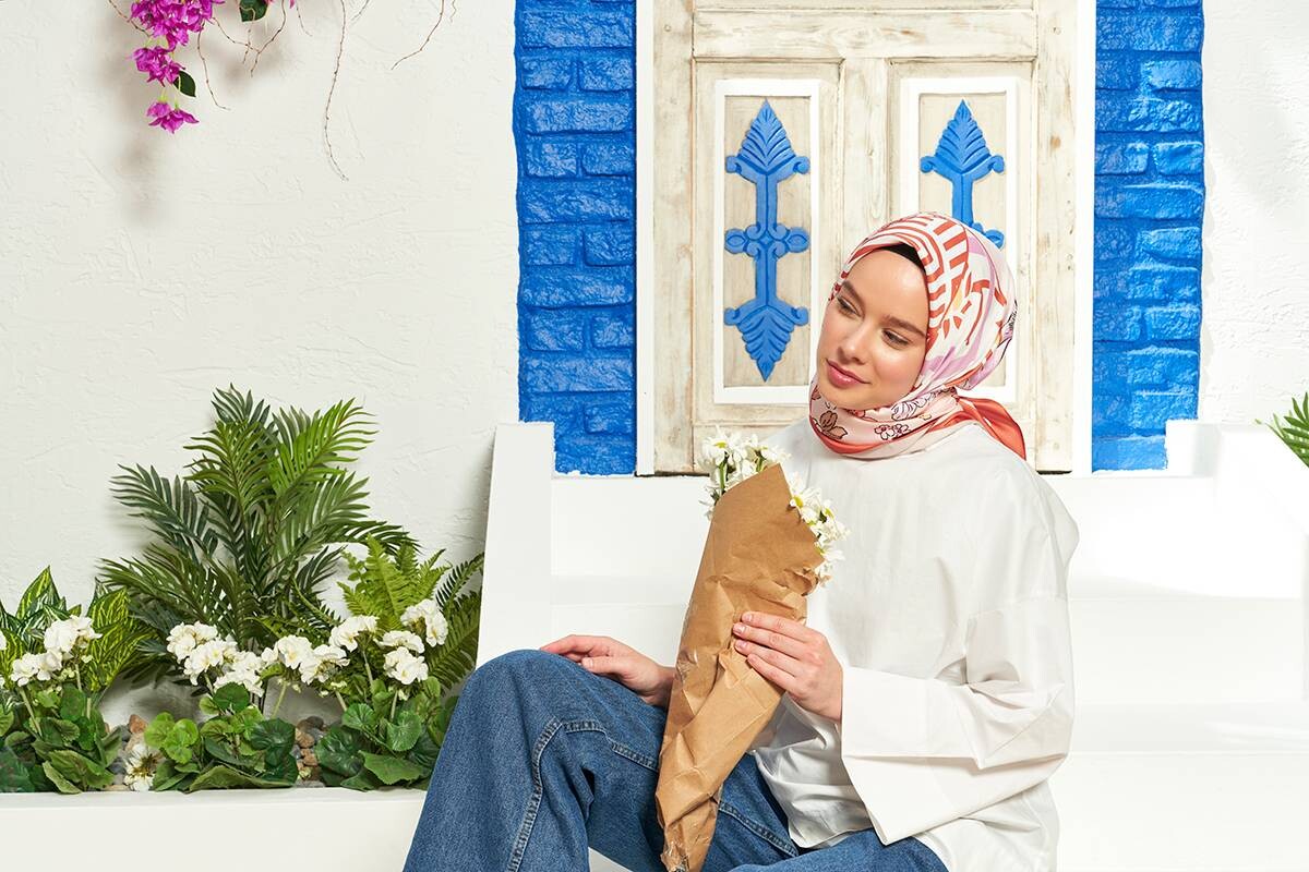 Eşarp ve Şal ile Stilinizi Nasıl Tamamlayabilirsiniz?