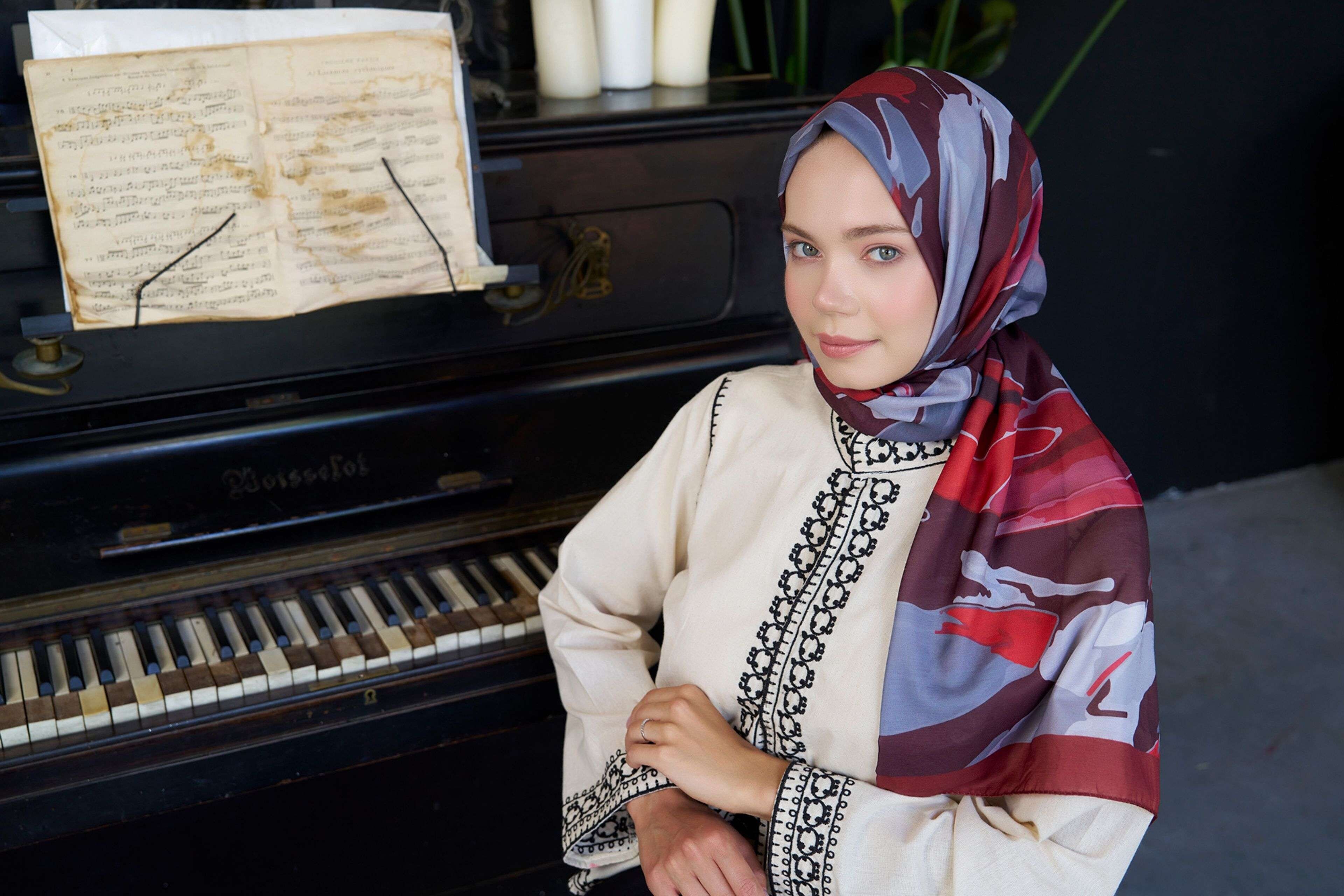 Tesettür Giyimde Şal ve Eşarp Modasında Kış: Şıklık ve Rahatlık Bir Arada