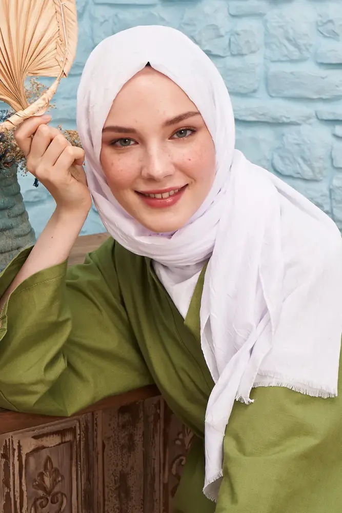 Feyza Hakyemez Bamboo Knee Shawl - White - 4