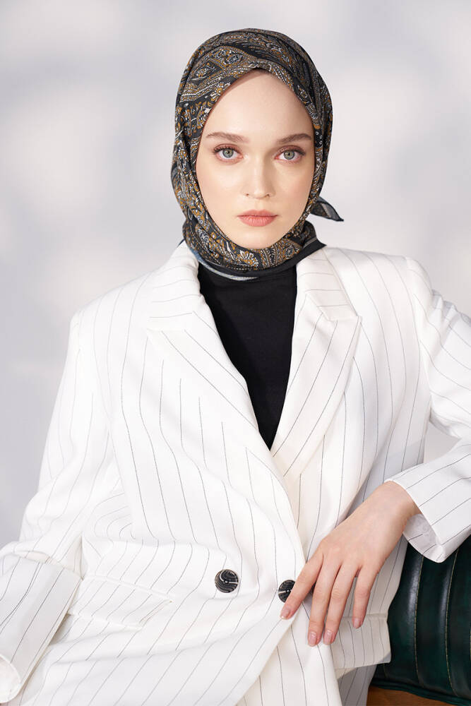 Daisy Glory Desen Eşarp - Siyah / Gold - 3