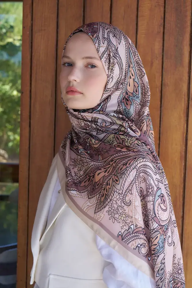 Kübra KOÇ Endless Alive Desen Şal - Latte - 4