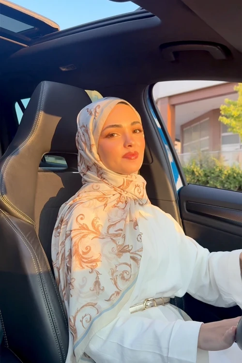 Kübra KOÇ Endless Golden Desen Şal - Sarı 