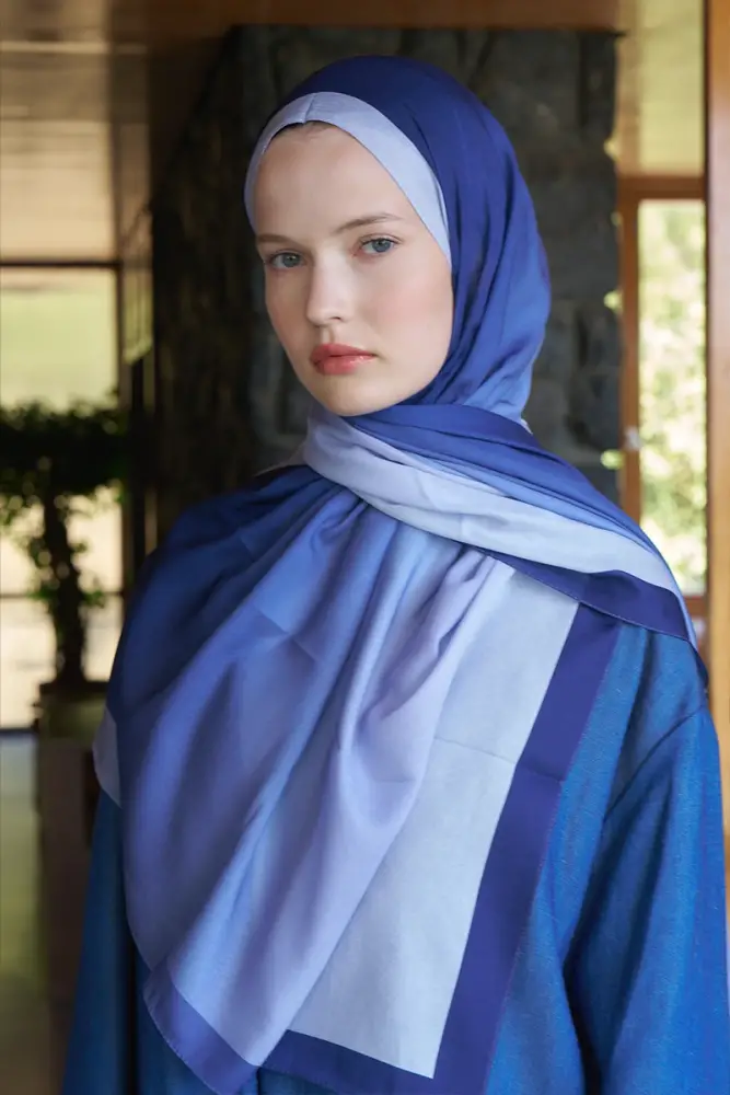 Beyza HURİ Fransız İpeği Degrade Desen Şal - Mavi - 2