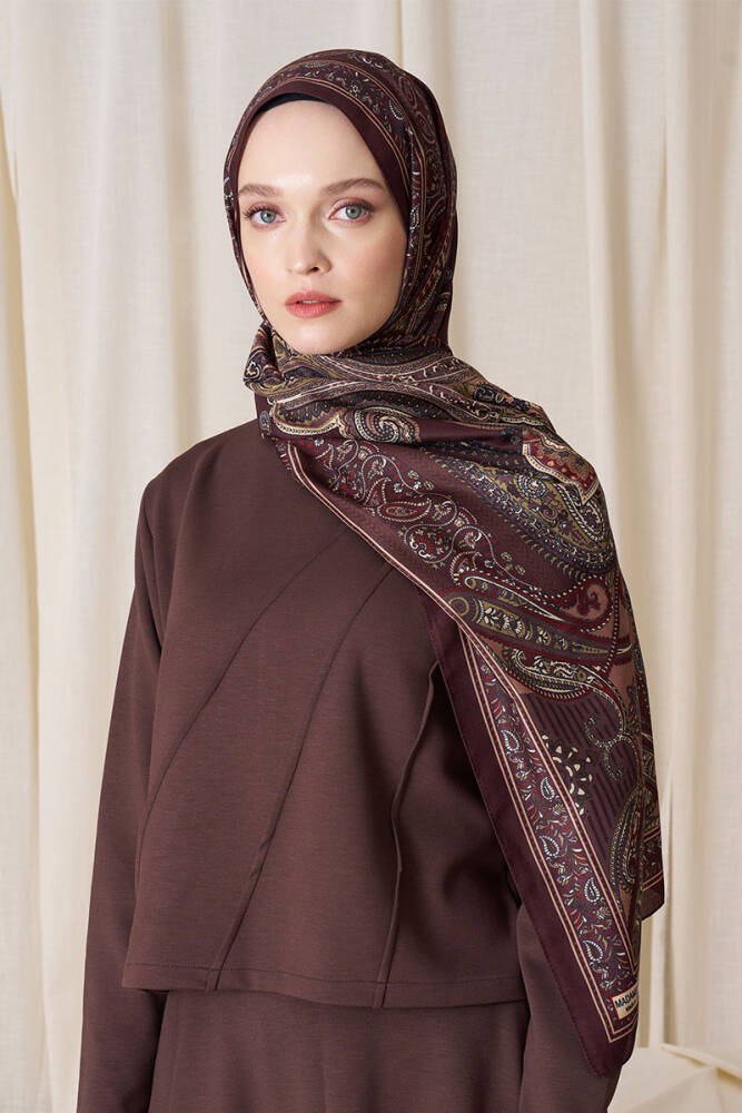 Kardelen Biçici Historical Dionessa Desen Şal - Kahverengi - 4