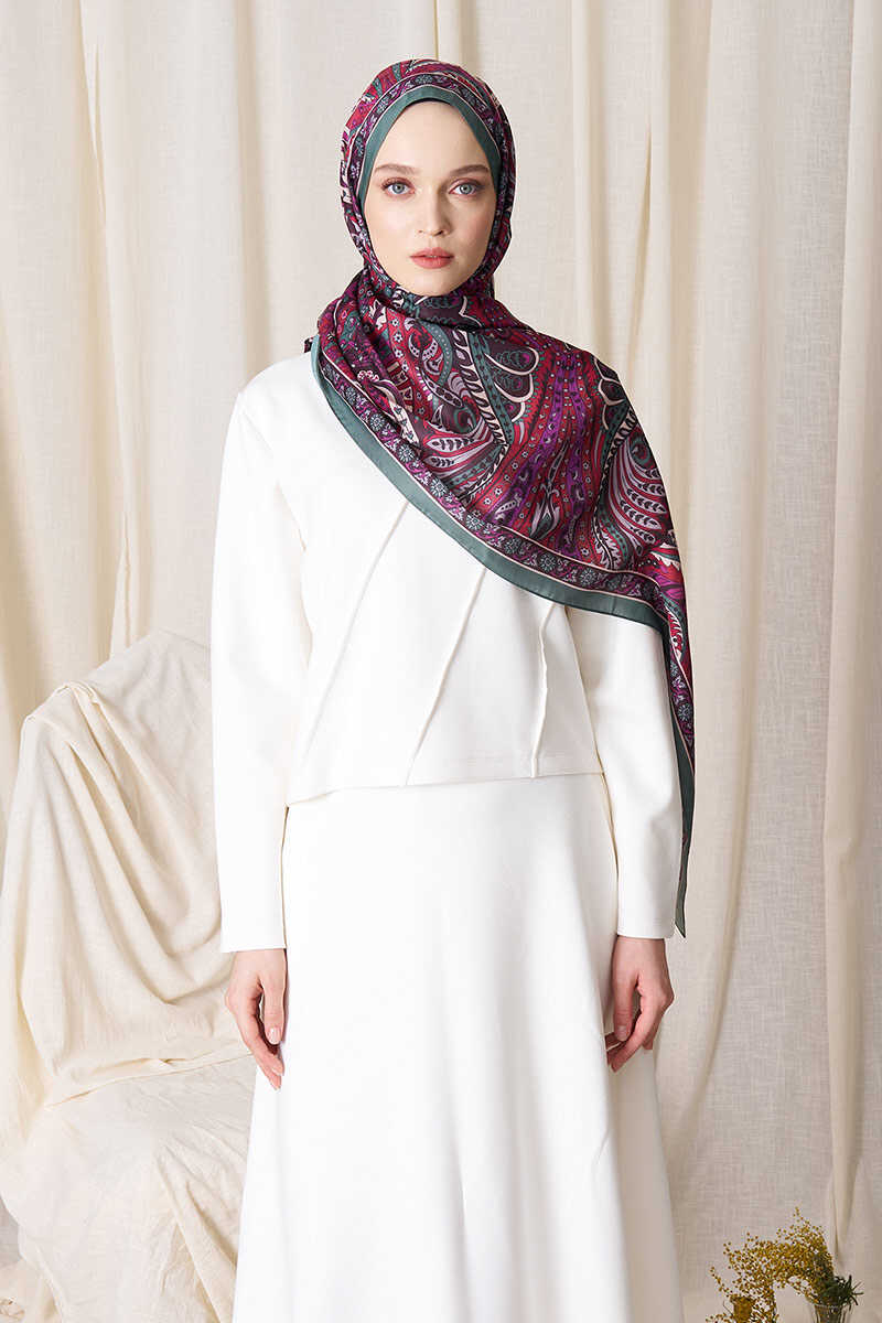 Tuba Bağ Historical Florentis Desen Şal - Yeşil - MADAME POLO