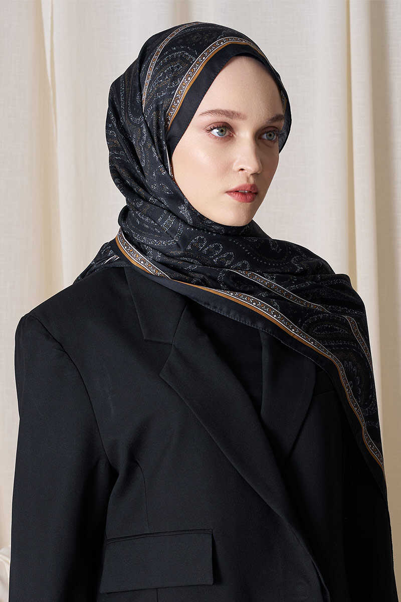 Merve Nur Akyüz Historical Victorian Desen Şal - Gold / Siyah - MADAME POLO