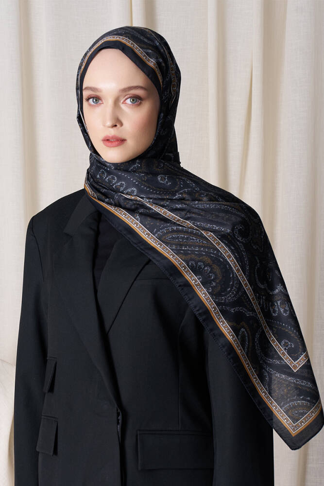 Merve Nur Akyüz Historical Victorian Desen Şal - Gold / Siyah - 5