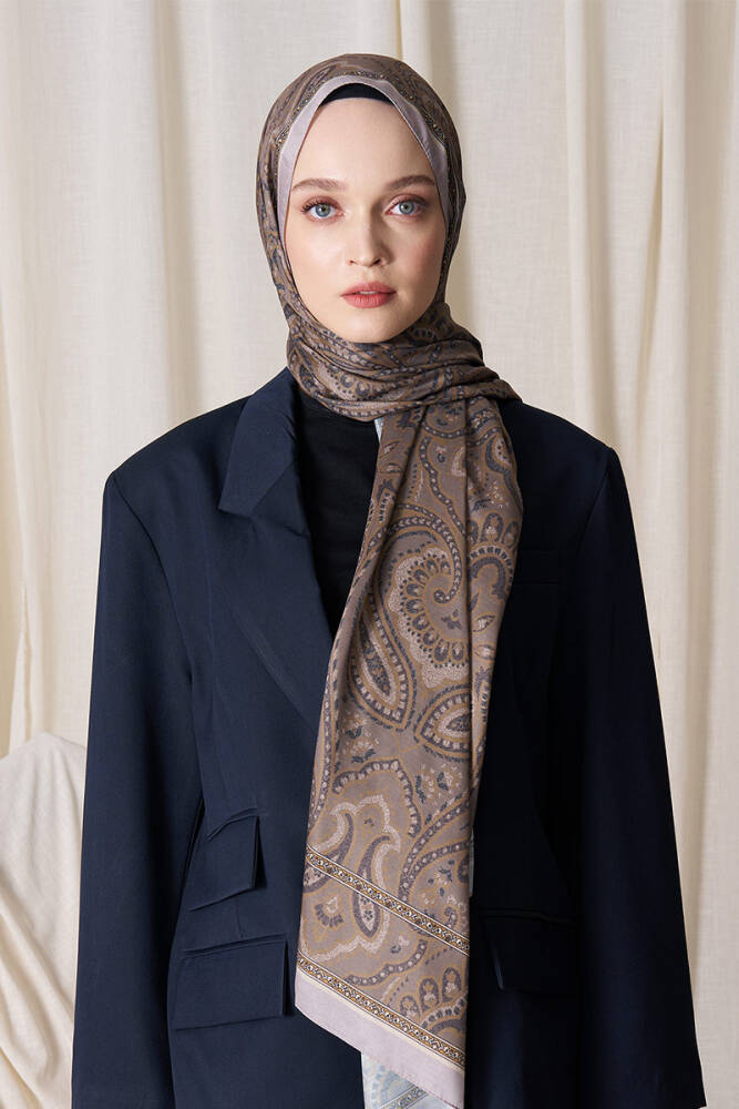 Sebanur Keskin Historical Victorian Desen Şal - Yeşil - 3