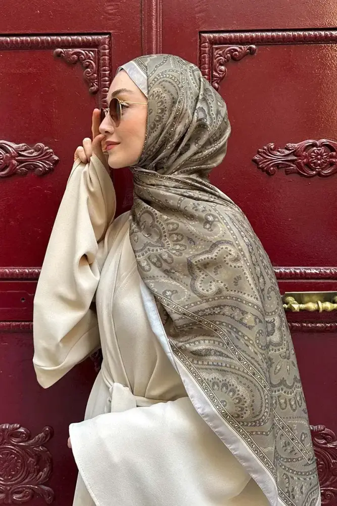 Sebanur Keskin Historical Victorian Desen Şal - Yeşil - 1