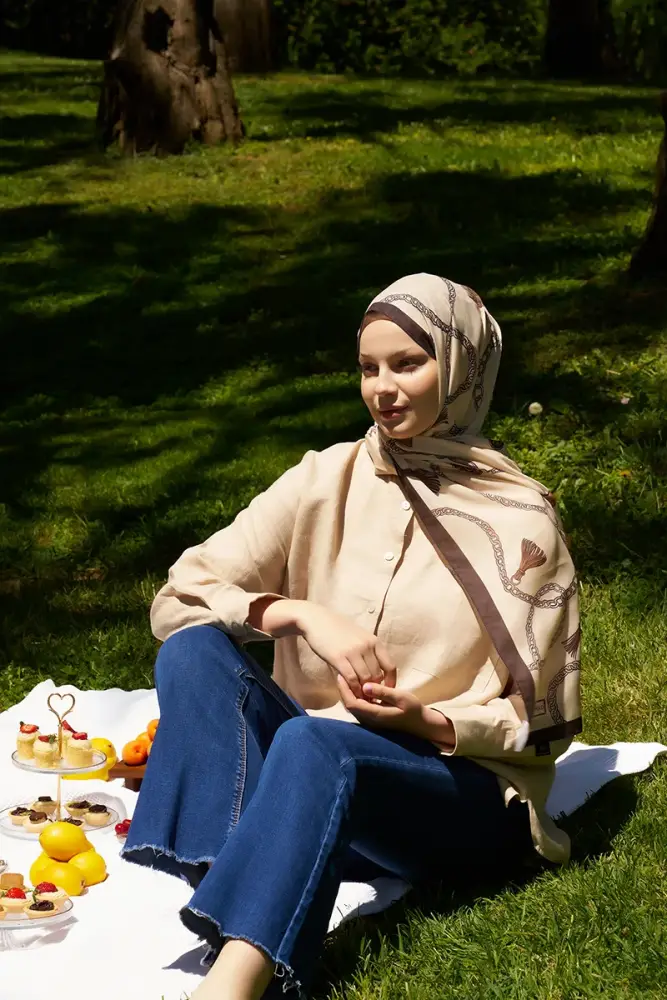 Rabia Hundi Hyper Zincir Desen Şal - Latte - 2