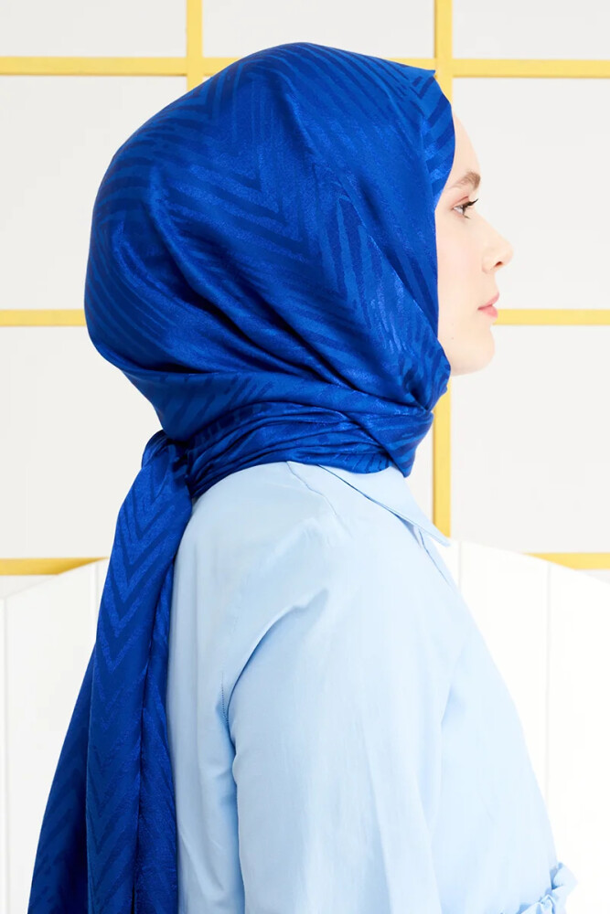 Hilal Uslu İpeksi Jakar İtalyan Şal Zikzak Desen - Saks - MADAME POLO