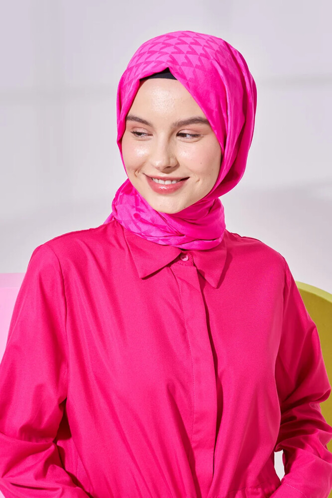 İpeksi Jakar Lara Şal Geometrik Desen - Barbie Pembesi - MADAME POLO