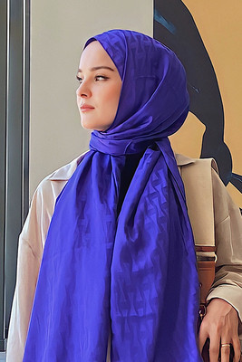 Madame Polo'nun Şal Bağlama Teknikleriyle Hemen Şıklık Katın