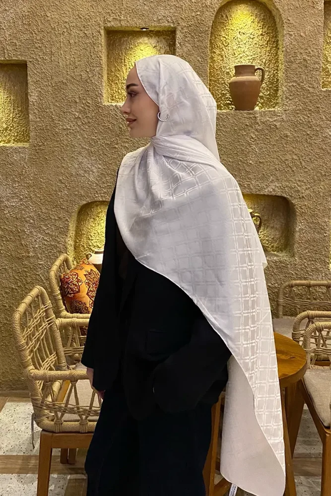 Naiya Jakar Şal Frame Desen - Beyaz - 4