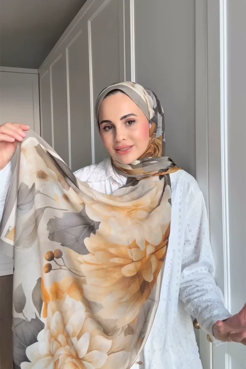 Merve Nur Akyüz Passionate Floret Desen Şal - Nefti 