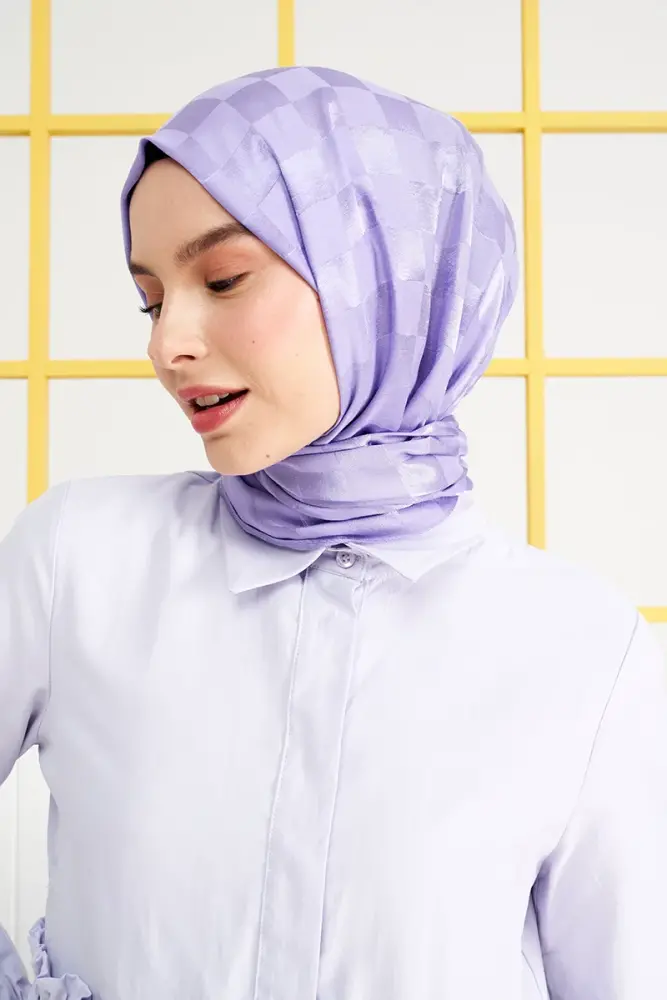 Silky Jacquard Italian Hijab Checker Pattern - Violet - 3