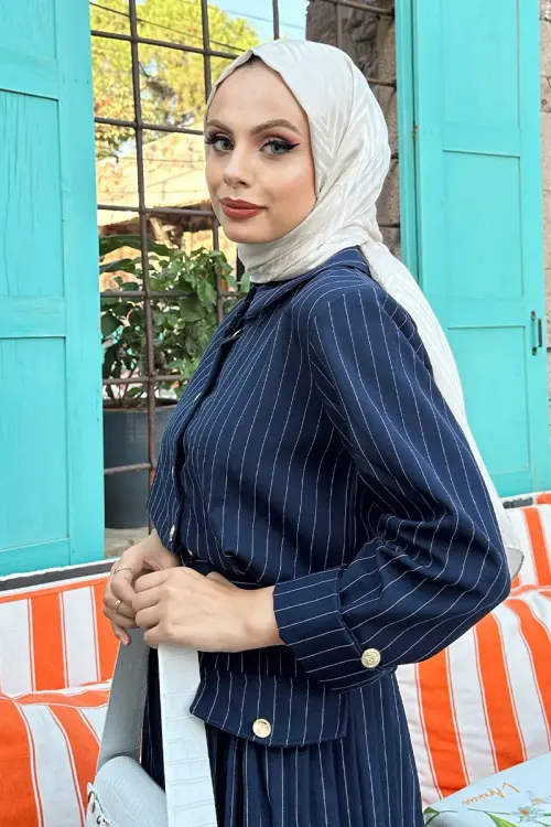 Silky Jacquard Italian Hijab Zigzag Pattern - Bone White - MADAME POLO
