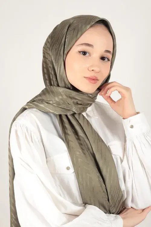 Silky Jacquard Italian Hijab Zigzag Pattern - Dark Green - MADAME POLO