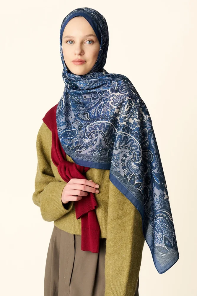 Zaria Desenli Pamuk Dokulu Şal - Lacivert - 1